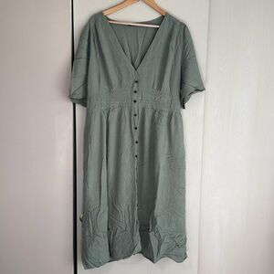 Bloomchic Olive green flowy button up dress sz16